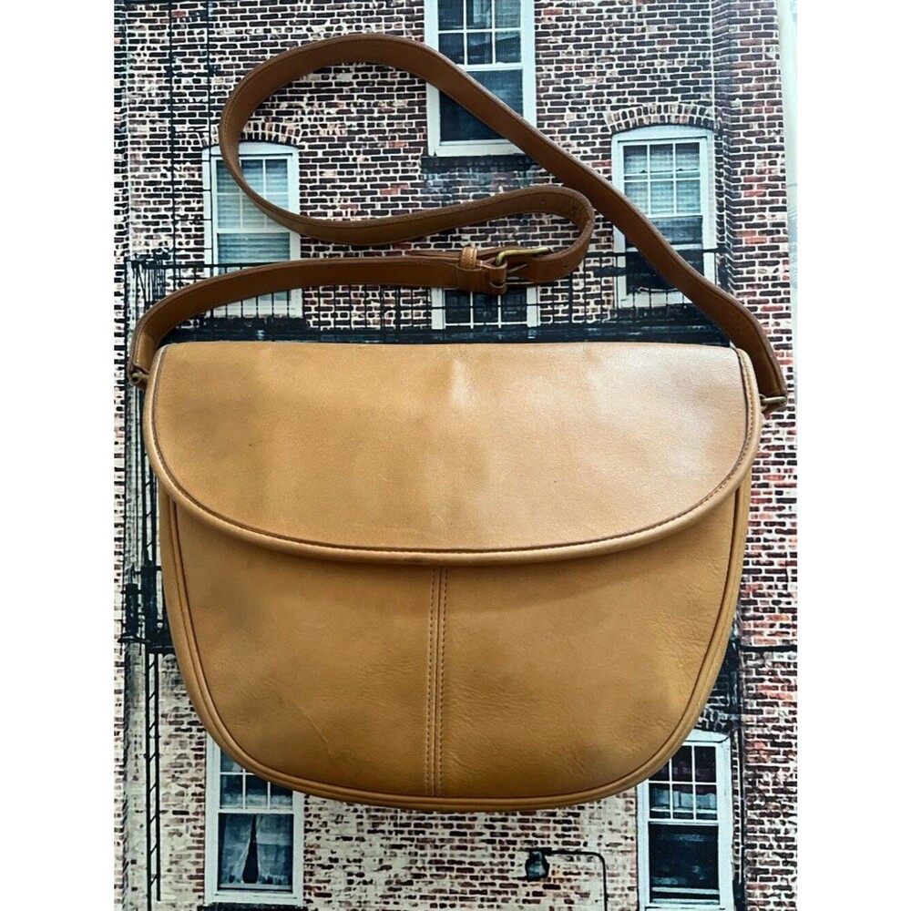 vintage Coach Paris Flap Crossbody bag in tan leather NO HANG TAG